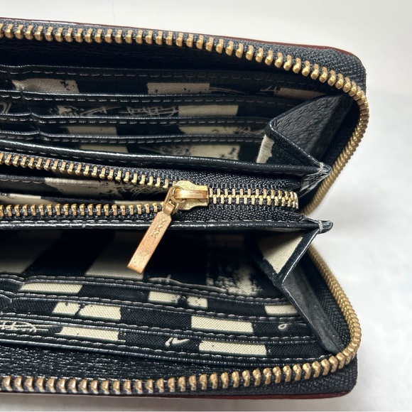 Vivienne Westwood Black Zip-Around Cont. Leather Wallet with Gold Orb Logo EUC - Picture 10 of 15
